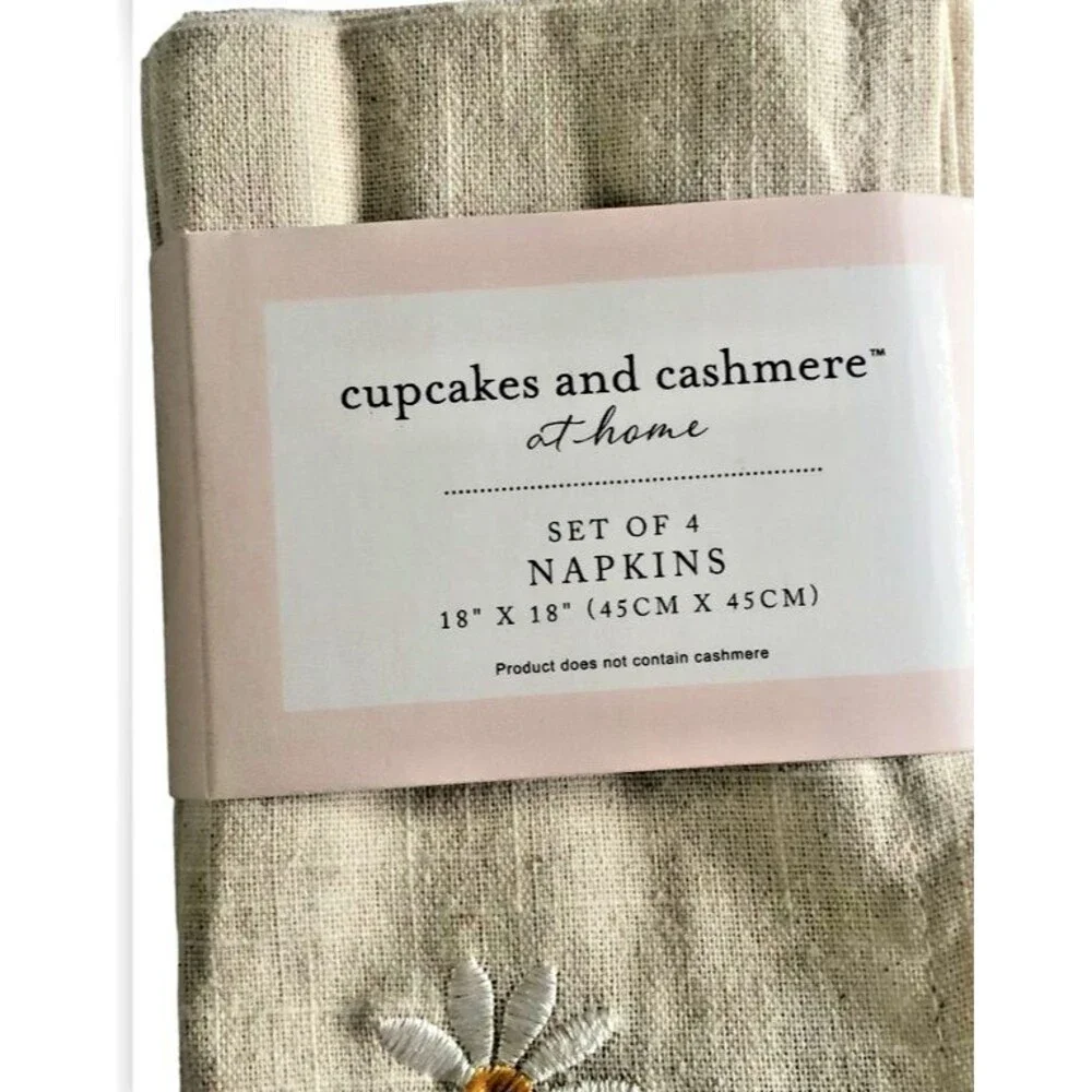 Cupcakes & Cashmere Napkins Embroidered Daisy Flowers Cotton 18” X 18” Set Of 4